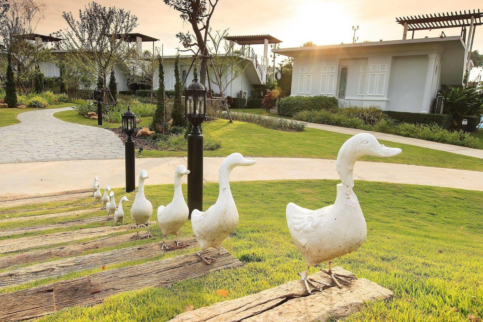 The Sea-Cret Garden Hua Hin Hotell Exteriör bild